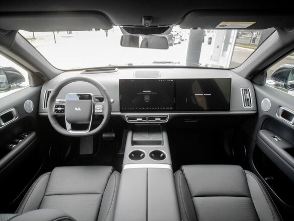 2025 Li Auto (Lixiang) L6 I, чёрный - вид 39