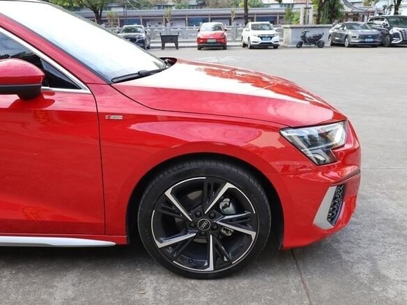 2021 Audi A3 Sportback 35 TFSI IV (8Y), красный, 1775000 рублей - вид 14