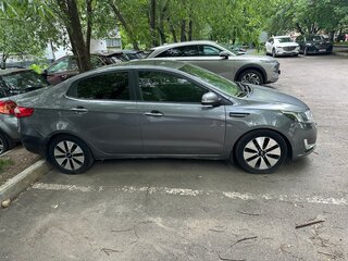 2013 Kia Rio 4-speed III, серый, 710000 рублей, вид 2