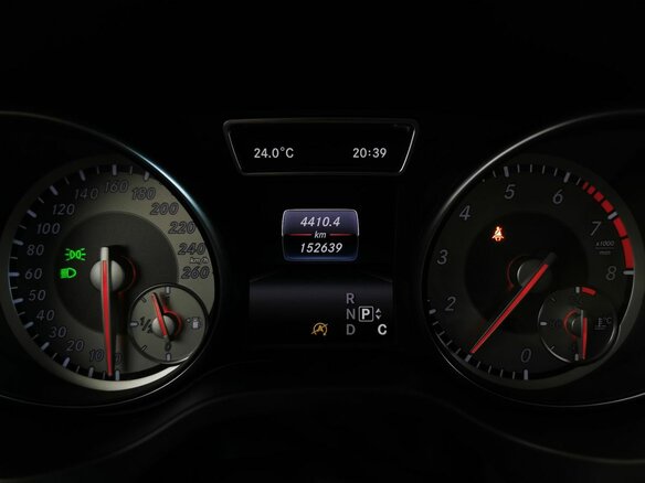 2016 Mercedes-Benz GLA 200 I (X156), серый - вид 16