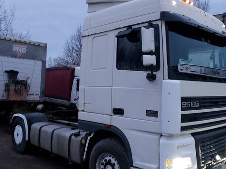 2001 DAF 95XF, белый, 1150000 рублей, вид 2
