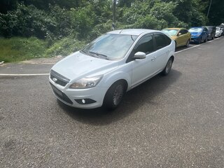 2010 Ford Focus II Рестайлинг, белый, 630000 рублей, вид 2