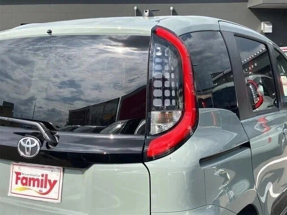 2023 Toyota Sienta III, голубой - вид 7