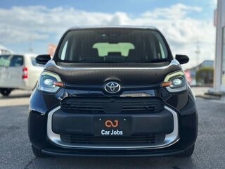 2022 Toyota Sienta III, чёрный, 1250121 рублей, вид 1
