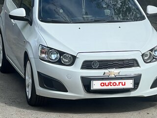 2012 Chevrolet Aveo II, белый, 570000 рублей, вид 2