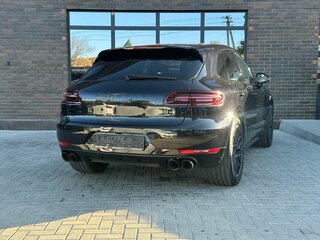 2016 Porsche Macan GTS I, чёрный, 3090000 рублей, вид 4