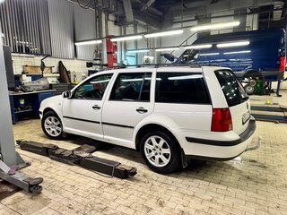 2000 Volkswagen Golf IV, белый, 320000 рублей, вид 4