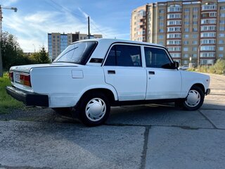2008 Lada (ВАЗ) 2105, белый, 86000 рублей, вид 2
