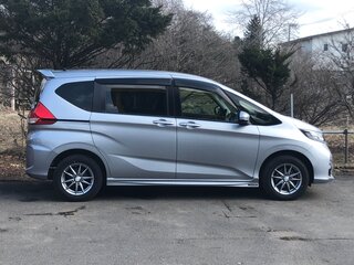 2018 Honda Freed+ II, серебристый, 1212000 рублей, вид 5
