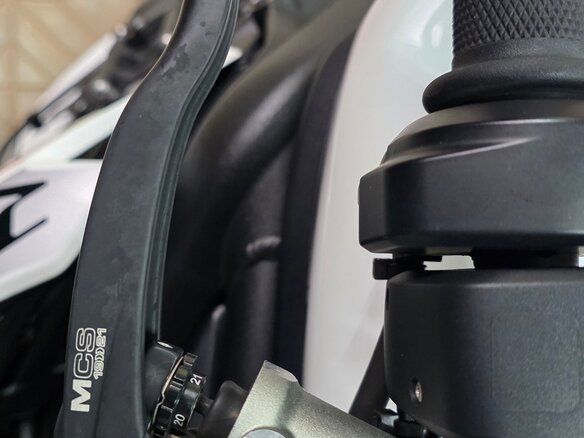 2019 Triumph Street Triple, белый, 950000 рублей - вид 16