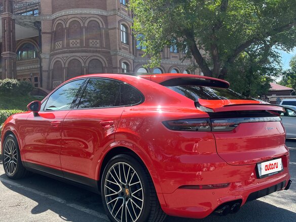 2020 Porsche Cayenne Coupé III, оранжевый, 7700000 рублей - вид 27