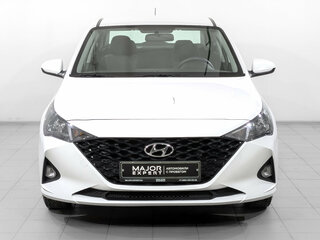 2022 Hyundai Solaris II Рестайлинг, белый, 1565000 рублей, вид 2