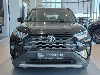 2020 Toyota RAV4 V (XA50), чёрный, 2835000 рублей, вид 2