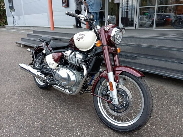 2026 Royal Enfield Classic 650, пурпурный, 703000 рублей - вид 7