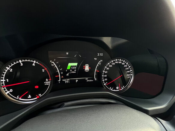 2023 Toyota Land Cruiser 300 Series, чёрный, 11150000 рублей - вид 8
