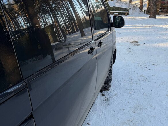 2013 Volkswagen Multivan T5 Рестайлинг, чёрный, 5500000 рублей - вид 2