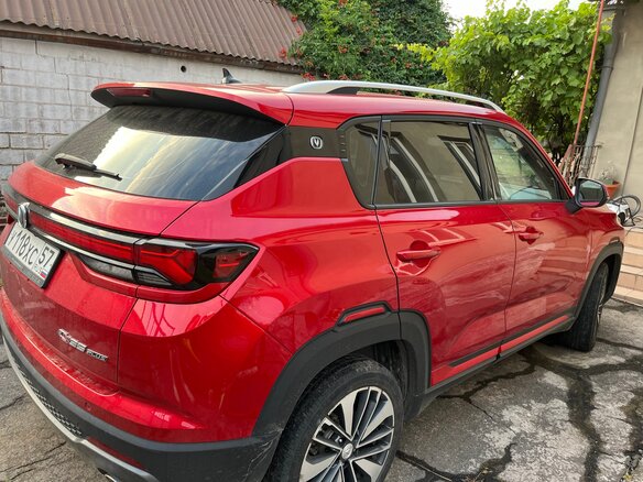 2023 Changan CS35 Plus I Рестайлинг, красный, 1900000 рублей - вид 2