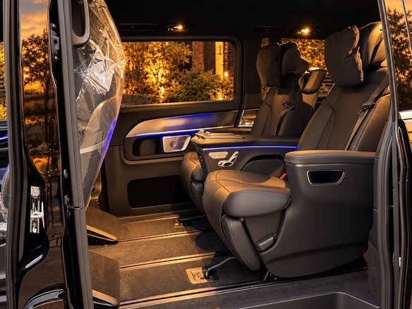 2026 Mercedes-Benz V-Класс Extra Long 300 d экстра длинный III (W447) Рестайлинг 2, чёрный, 13990000 рублей - вид 12