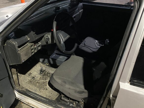 2002 Lada (ВАЗ) 21099, серебристый, 90000 рублей - вид 9