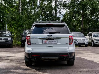 2013 Ford Explorer V, белый, 1262000 рублей, вид 4