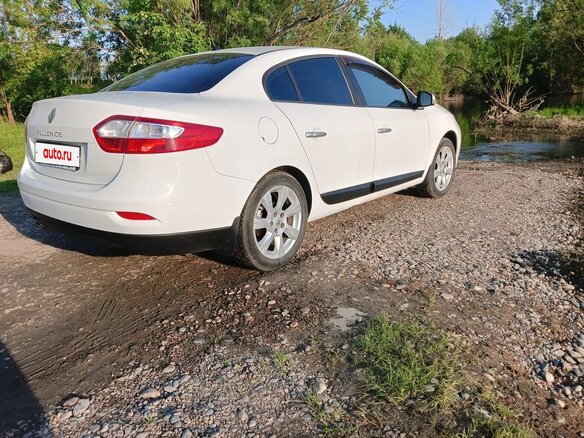 2013 Renault Fluence I Рестайлинг, белый, 750000 рублей - вид 6