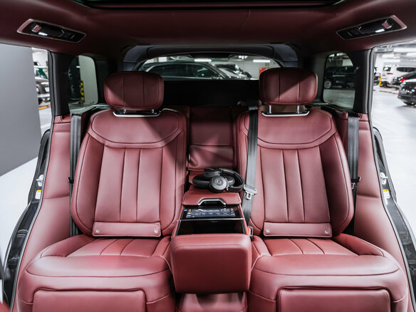 2026 Land Rover Range Rover P530 MHEV Long V, чёрный, 26950000 рублей - вид 14