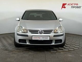 2004 Volkswagen Golf V, белый, 415000 рублей, вид 2
