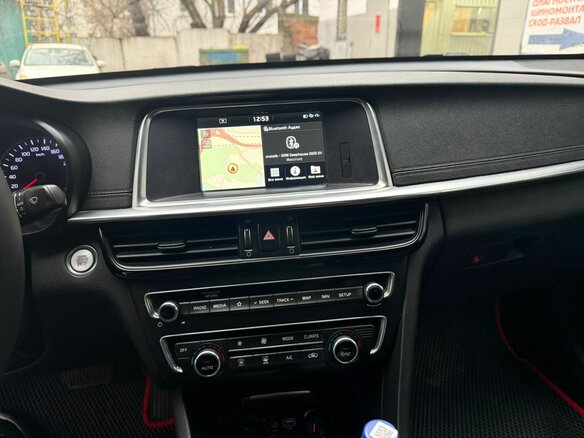2019 Kia Optima IV Рестайлинг, белый, 1875000 рублей - вид 16