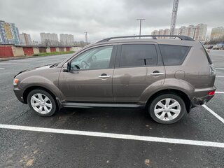 2011 Mitsubishi Outlander II Рестайлинг, коричневый, 1255000 рублей, вид 5