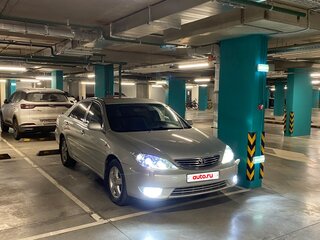 2005 Toyota Camry V (XV30) Рестайлинг, серебристый, 819000 рублей, вид 3