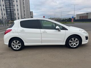2012 Peugeot 308 I Рестайлинг, белый, 649000 рублей, вид 4