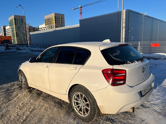 2013 BMW 1 серии 116i II (F20/F21), белый, 1030000 рублей - вид 12