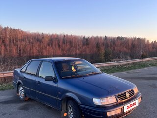 1994 Volkswagen Passat B4, синий, 153000 рублей, вид 1