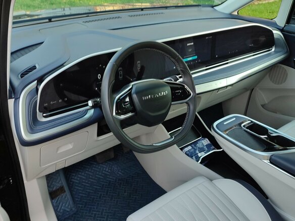 2022 Maxus G90, чёрный, 5100000 рублей - вид 8
