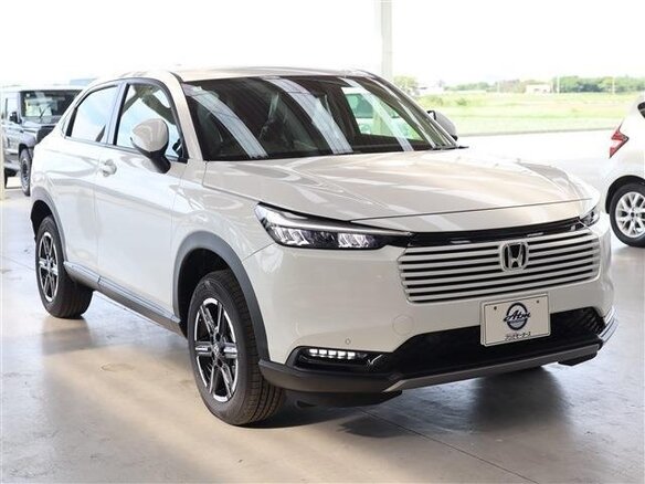 2025 Honda Vezel II Рестайлинг, белый, 2380007 рублей - вид 2