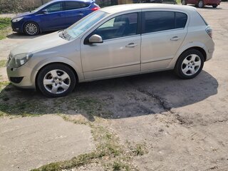 2008 Opel Astra H Рестайлинг, бежевый, 500000 рублей, вид 4