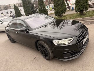 2018 Audi A8 Long 55 TFSI IV (D5), чёрный, 3900000 рублей, вид 1