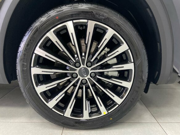 2026 Geely Monjaro I, чёрный, 4954990 рублей - вид 6