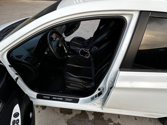 2015 Hyundai Solaris I Рестайлинг, белый, 830000 рублей - вид 15
