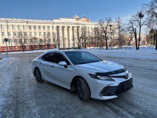 2023 Toyota Camry US Market VIII (XV70) Рестайлинг, белый, 4190000 рублей, вид 3