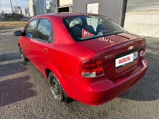 2004 Chevrolet Aveo I, красный, 260000 рублей, вид 3