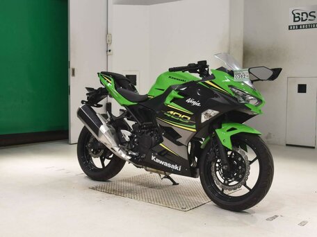 2025 Kawasaki Ninja 400, зелёный, 677000 рублей, вид 3