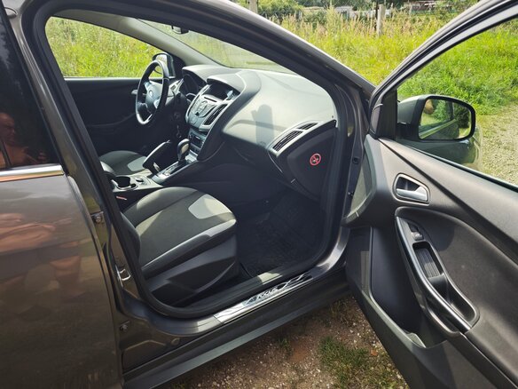 2013 Ford Focus III, коричневый, 950000 рублей - вид 9