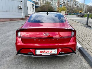 2019 Hyundai Sonata VIII (DN8), красный, 2880000 рублей, вид 4