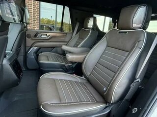 2026 GMC Yukon V Рестайлинг, белый, 16490000 рублей, вид 3