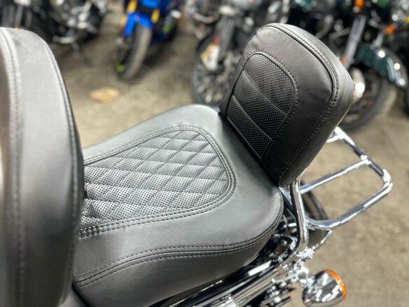 2017 Harley-Davidson Fat Boy, чёрный, 1990000 рублей - вид 34
