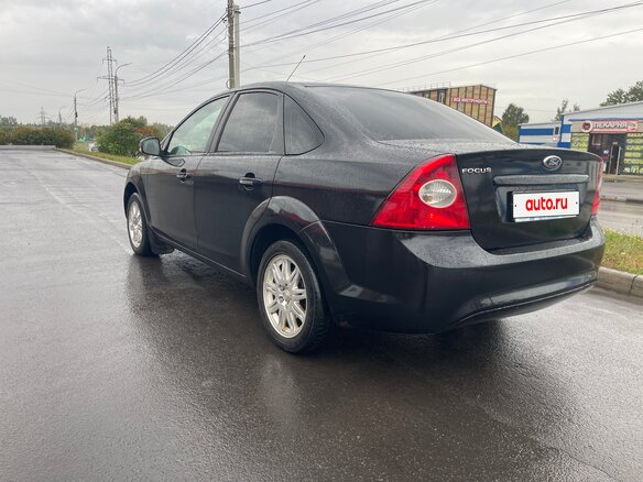 2010 Ford Focus II Рестайлинг, чёрный, 420000 рублей - вид 5