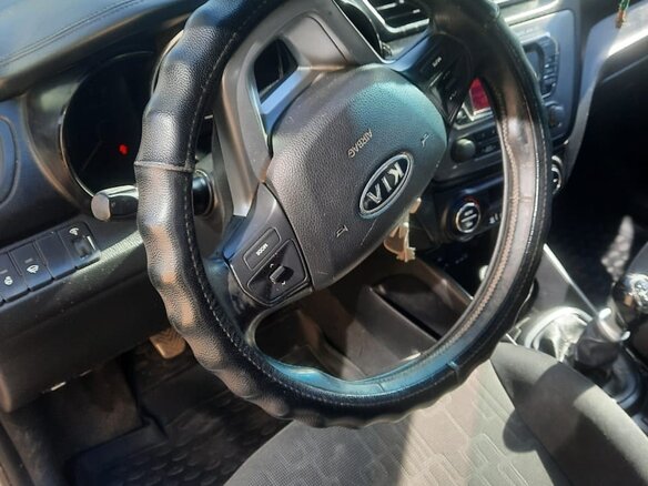 2012 Kia Rio 5-speed III, серебристый, 700000 рублей - вид 5
