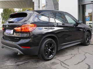 2018 BMW X1 20i xDrive II (F48), чёрный, 2731000 рублей, вид 4