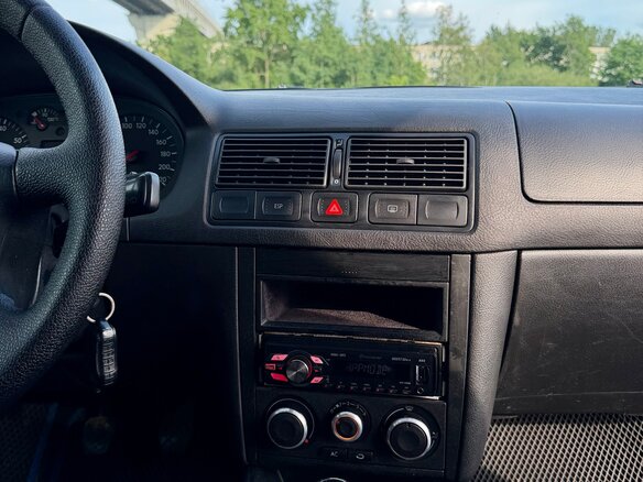 2002 Volkswagen Golf IV, синий, 375000 рублей - вид 16